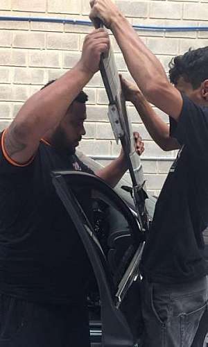 Regulagem de portas para carro blindagem Regulagem de portas para carro blindagem