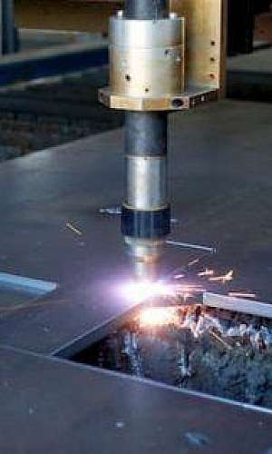 Serviço de corte a plasma Serviço de corte a plasma